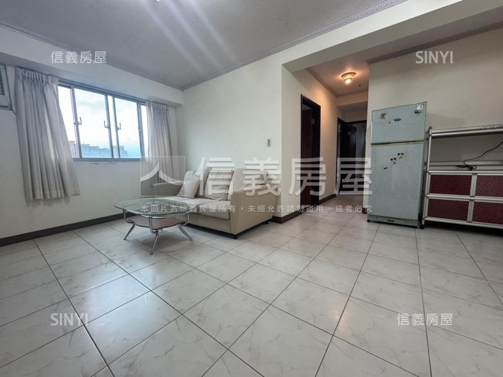 寶石邊間高樓電梯兩房房屋室內格局與周邊環境