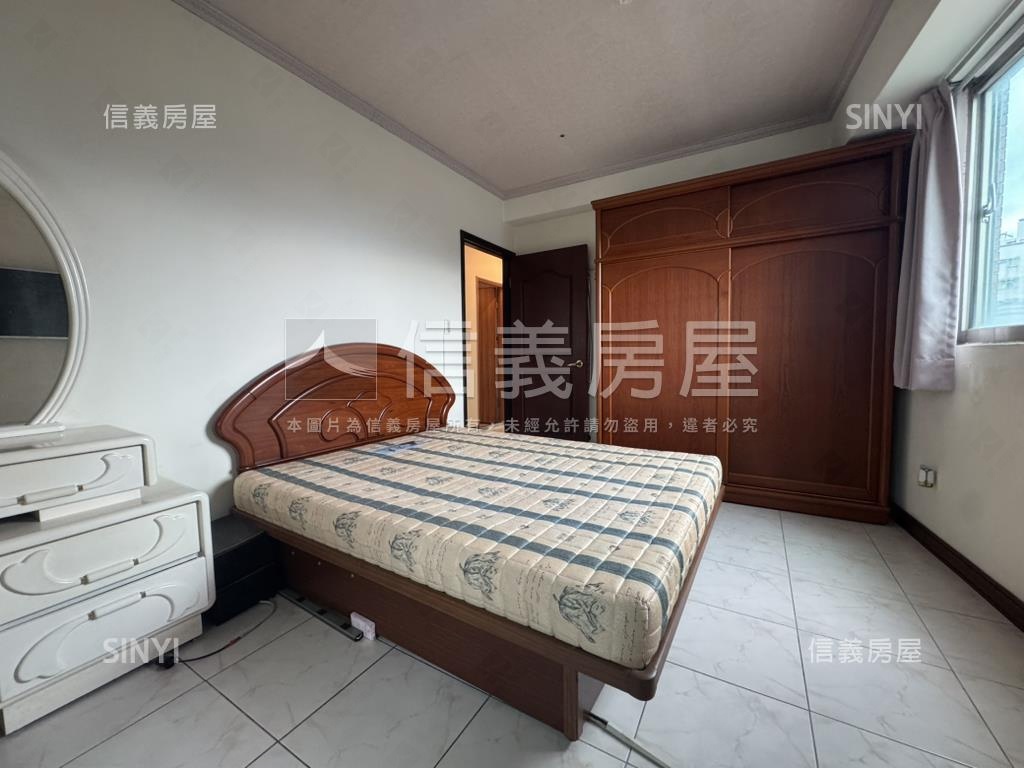 寶石邊間高樓電梯兩房房屋室內格局與周邊環境