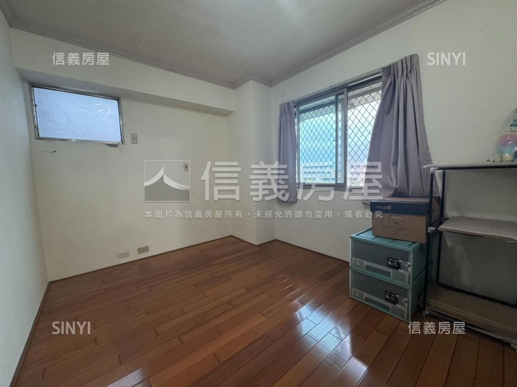 寶石邊間高樓電梯兩房房屋室內格局與周邊環境