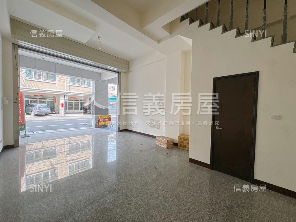 近市場商圈臨路黃金店住Ａ房屋室內格局與周邊環境
