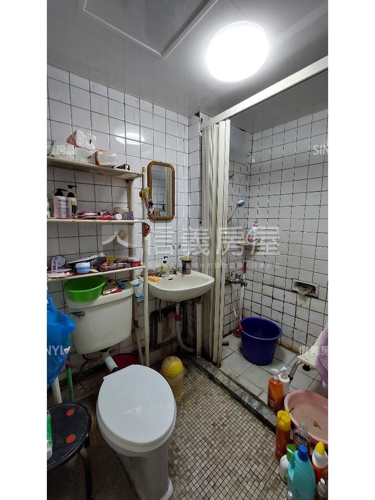 萬隆２樓捷運宅房屋室內格局與周邊環境