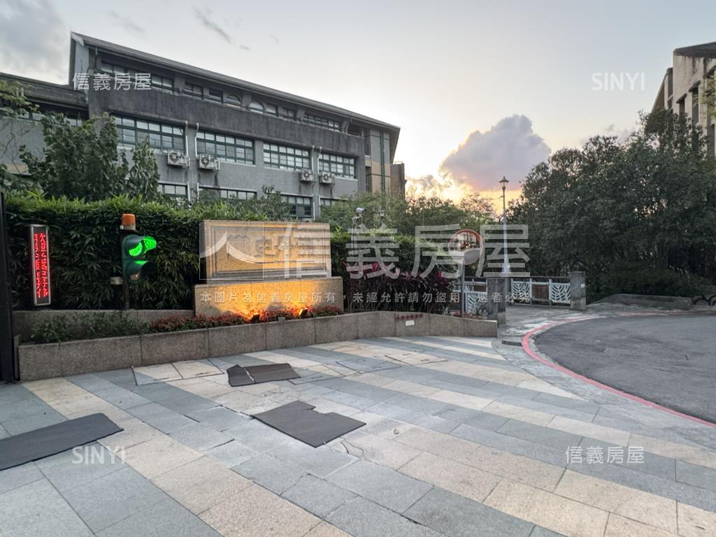 史丹佛庭園兩房加平面車位房屋室內格局與周邊環境