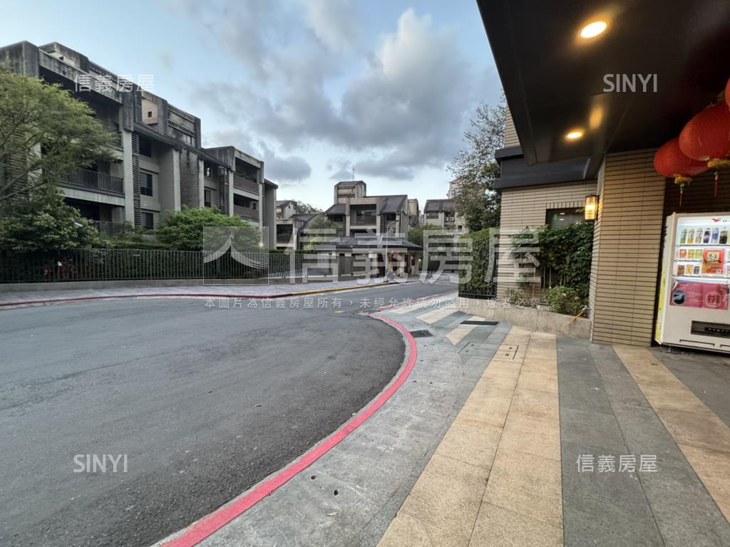 史丹佛庭園兩房加平面車位房屋室內格局與周邊環境