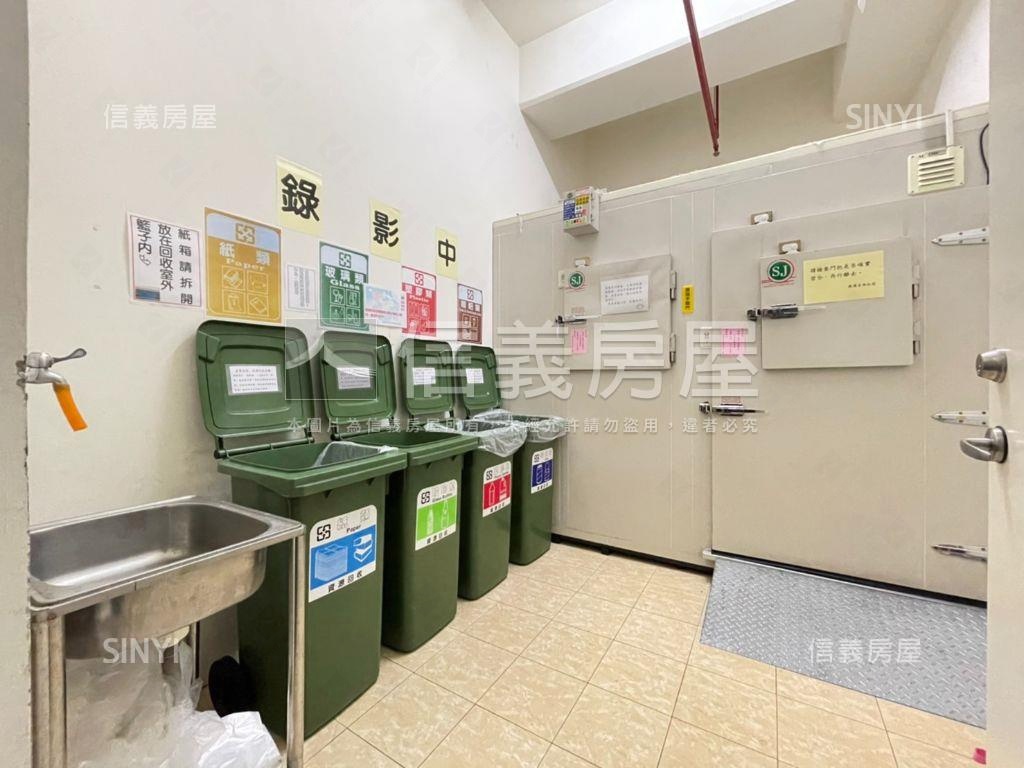 絕美綠景捷運京典３房車位房屋室內格局與周邊環境