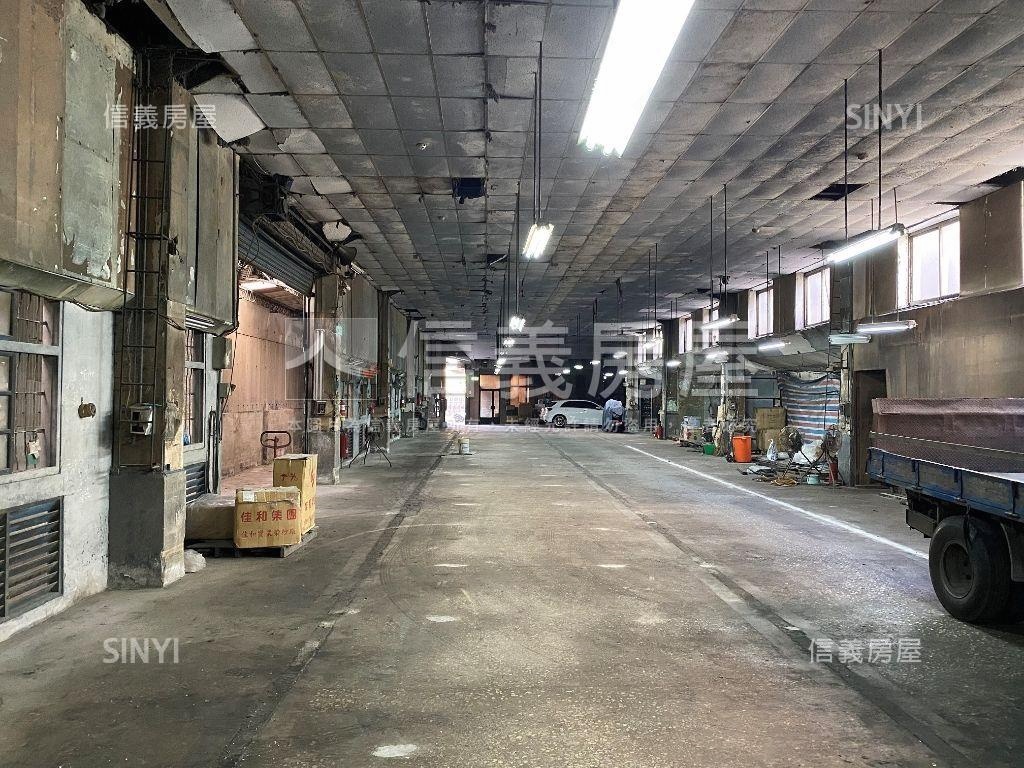 安平工業區新仁路廠房房屋室內格局與周邊環境