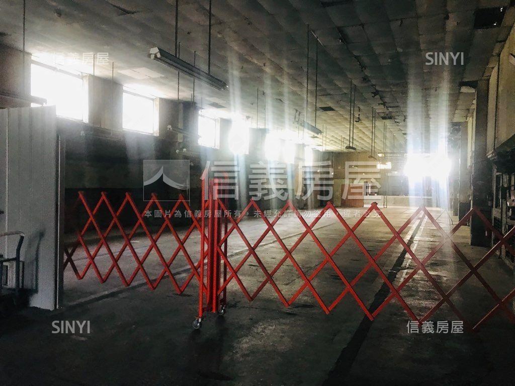 安平工業區新仁路廠房房屋室內格局與周邊環境