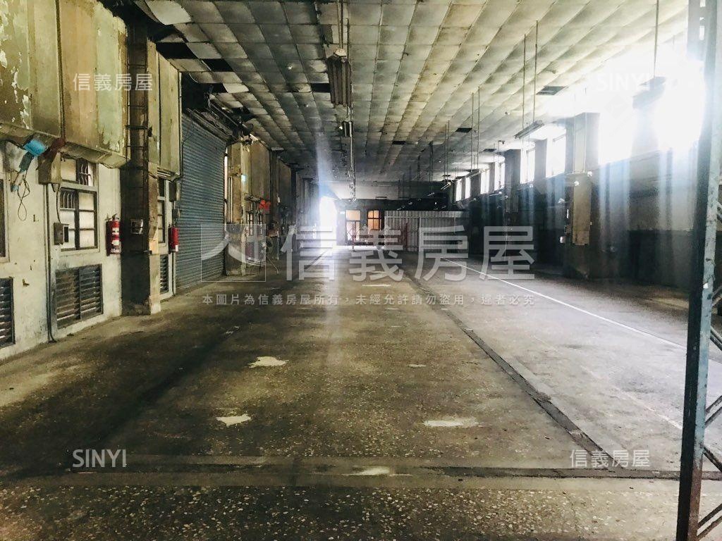 安平工業區新仁路廠房房屋室內格局與周邊環境