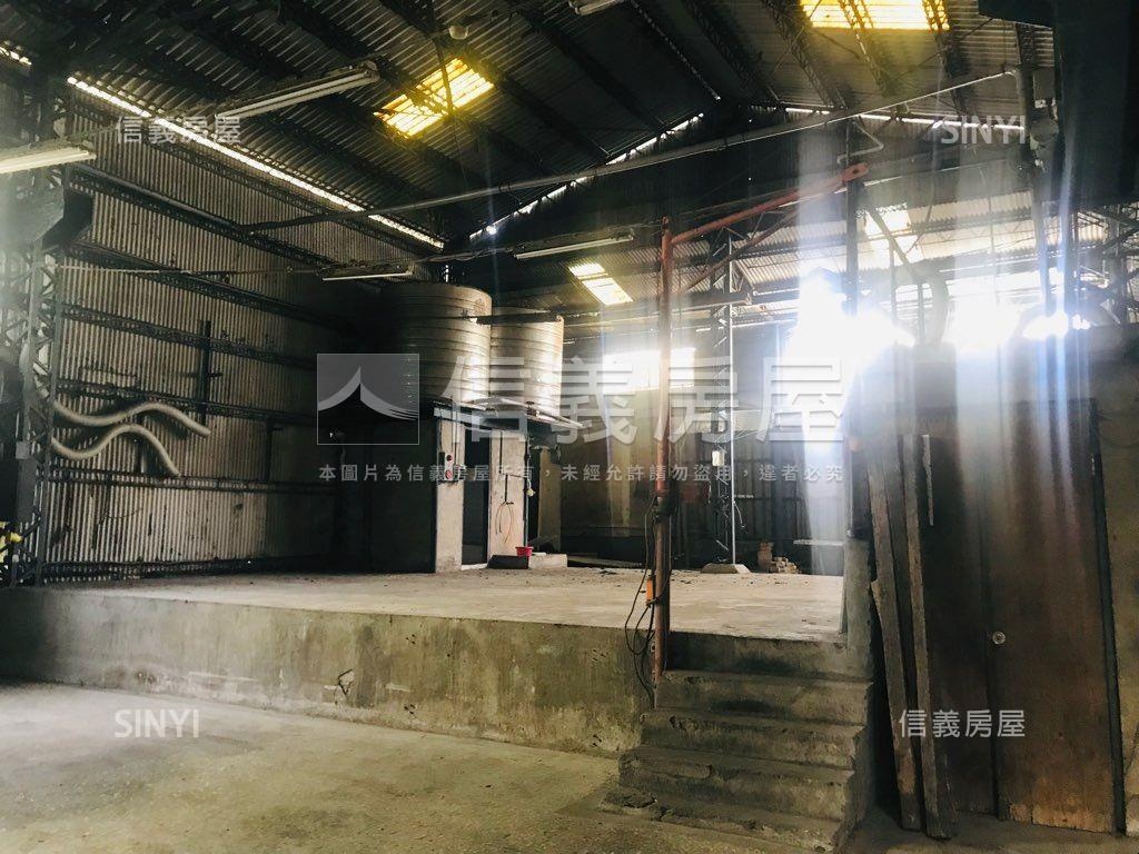 安平工業區新仁路廠房房屋室內格局與周邊環境