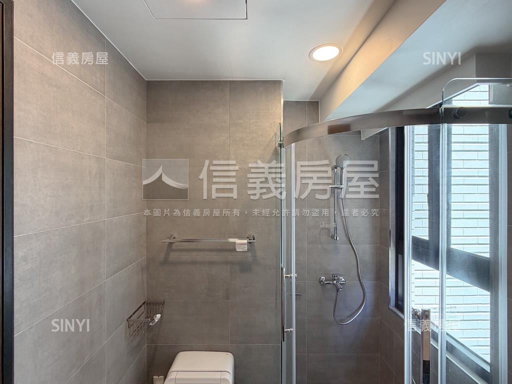 鑫巨蛋Ⅱ｜三房平車房屋室內格局與周邊環境