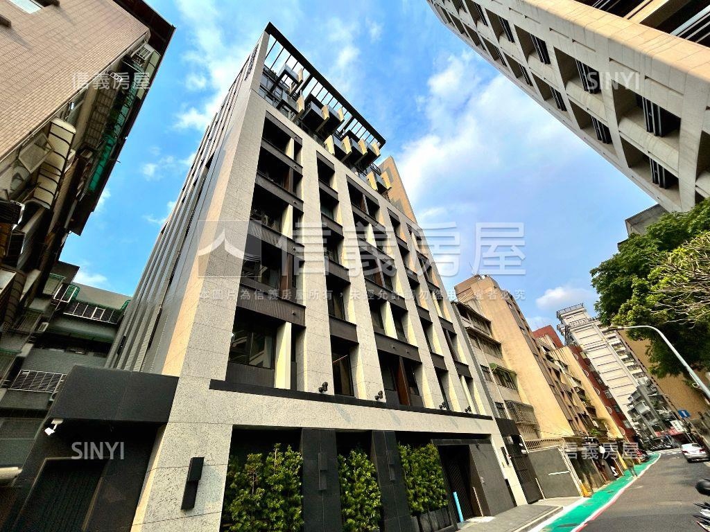 佳元臨沂●挑高大庭院房屋室內格局與周邊環境