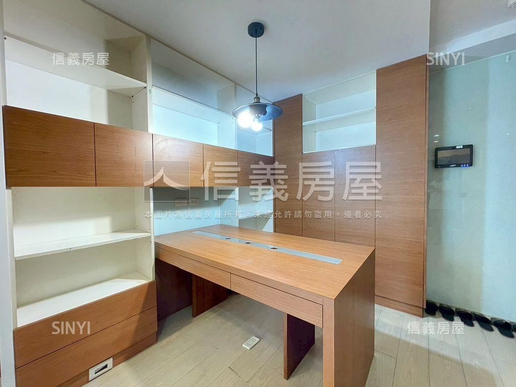 第一道悠活精美兩房房屋室內格局與周邊環境