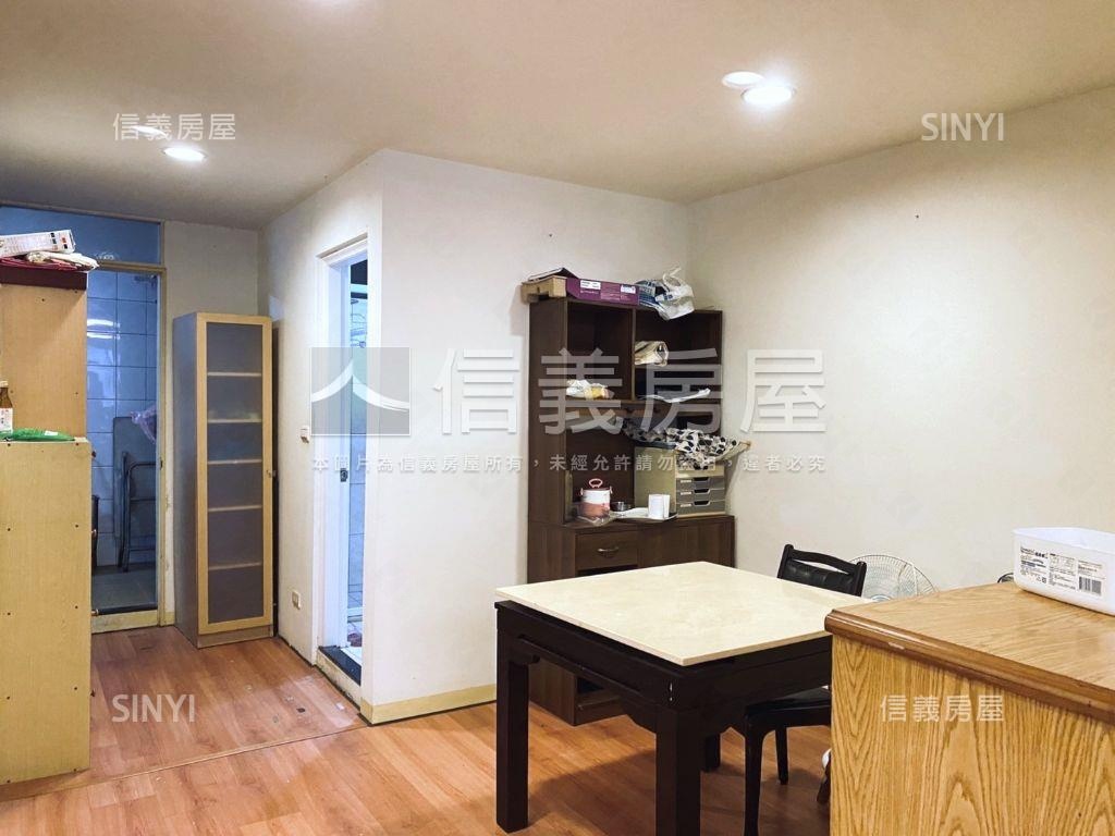 南港路三段潛力二樓房屋室內格局與周邊環境