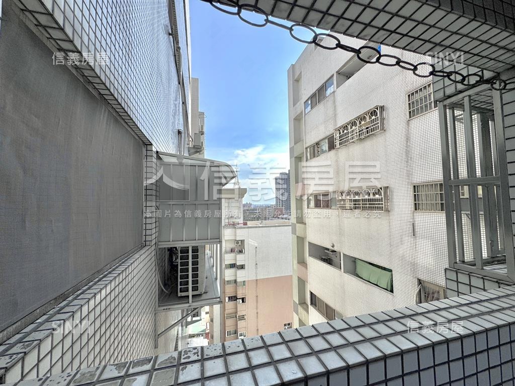 南天王綠園道旁樓中樓兩房房屋室內格局與周邊環境