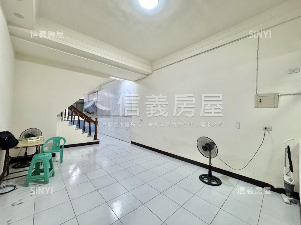 近武廟商圈輕軌活巷美透天房屋室內格局與周邊環境