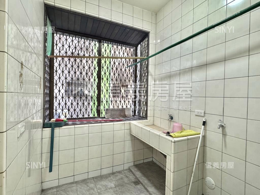 近武廟商圈輕軌活巷美透天房屋室內格局與周邊環境