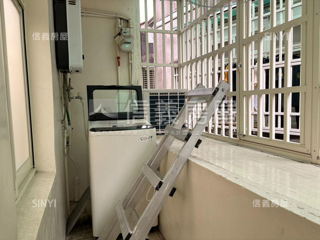 中正商圈邊間美裝三房房屋室內格局與周邊環境