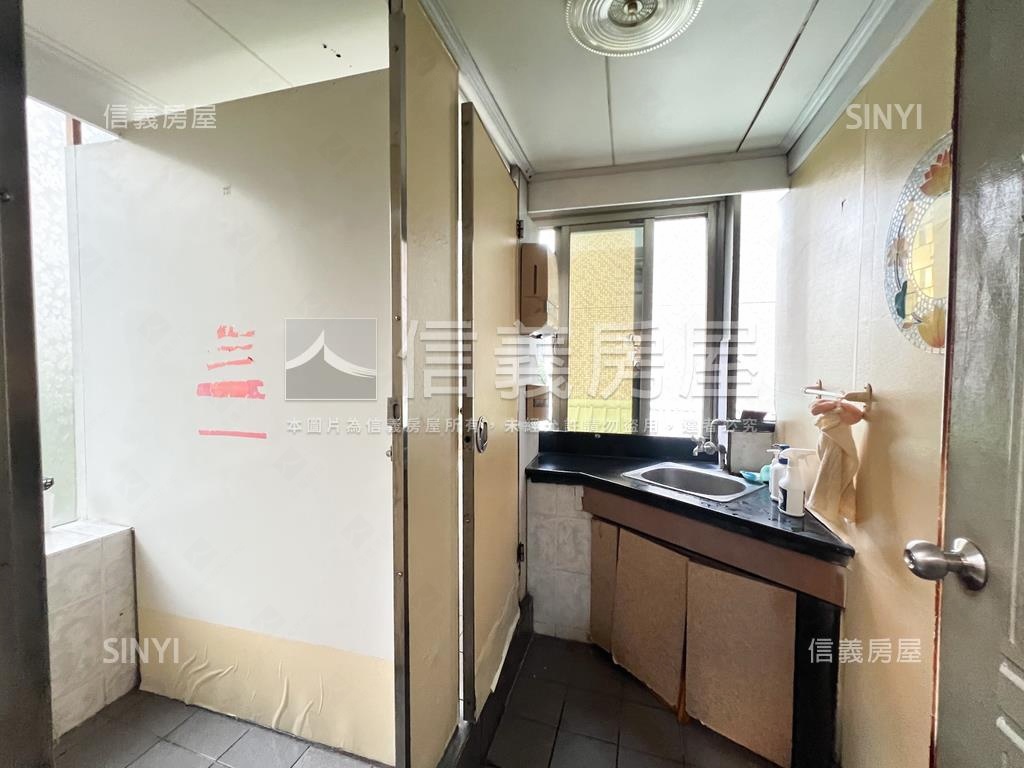 博愛路採光佳三角金房屋室內格局與周邊環境