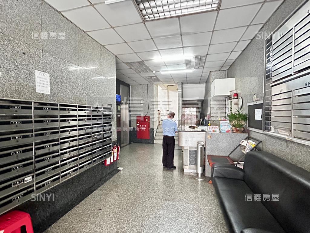 青年二路大面寬潛力店霸房屋室內格局與周邊環境