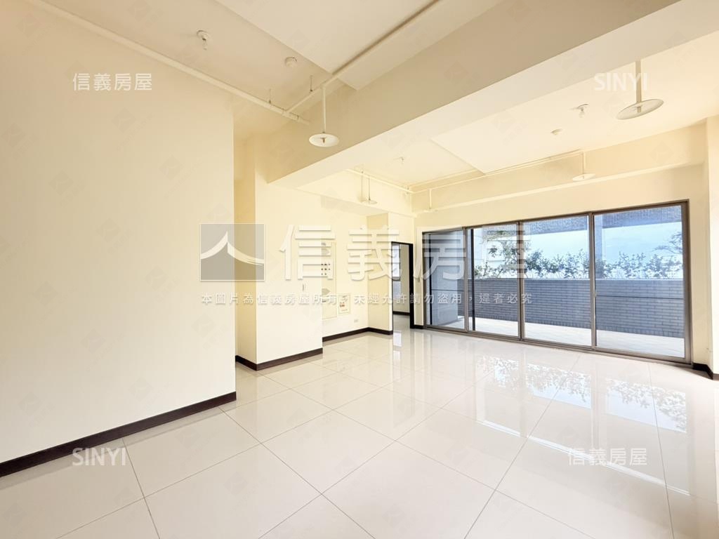 士林一品頂樓露臺大戶房屋室內格局與周邊環境