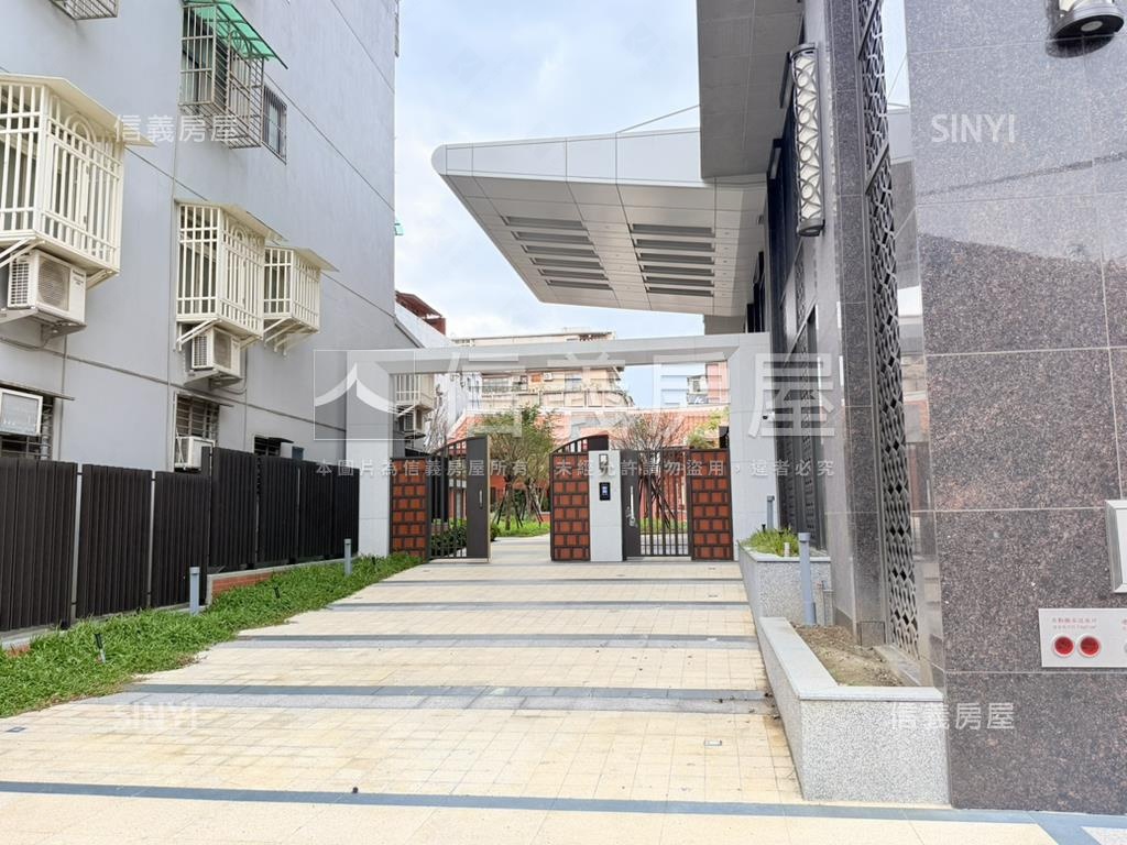 士林一品頂樓露臺大戶房屋室內格局與周邊環境