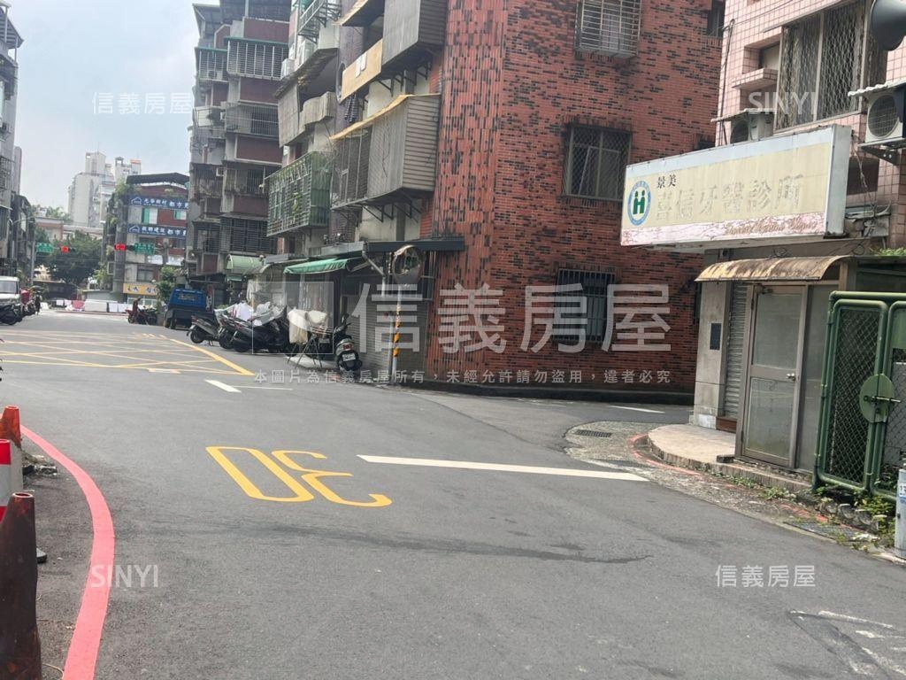 花園新廈機械車位房屋室內格局與周邊環境