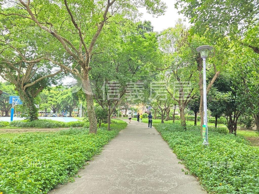 江子翠捷運稀有公園景觀房屋室內格局與周邊環境