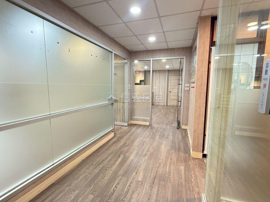 近捷運站雙透天大面寬店面房屋室內格局與周邊環境