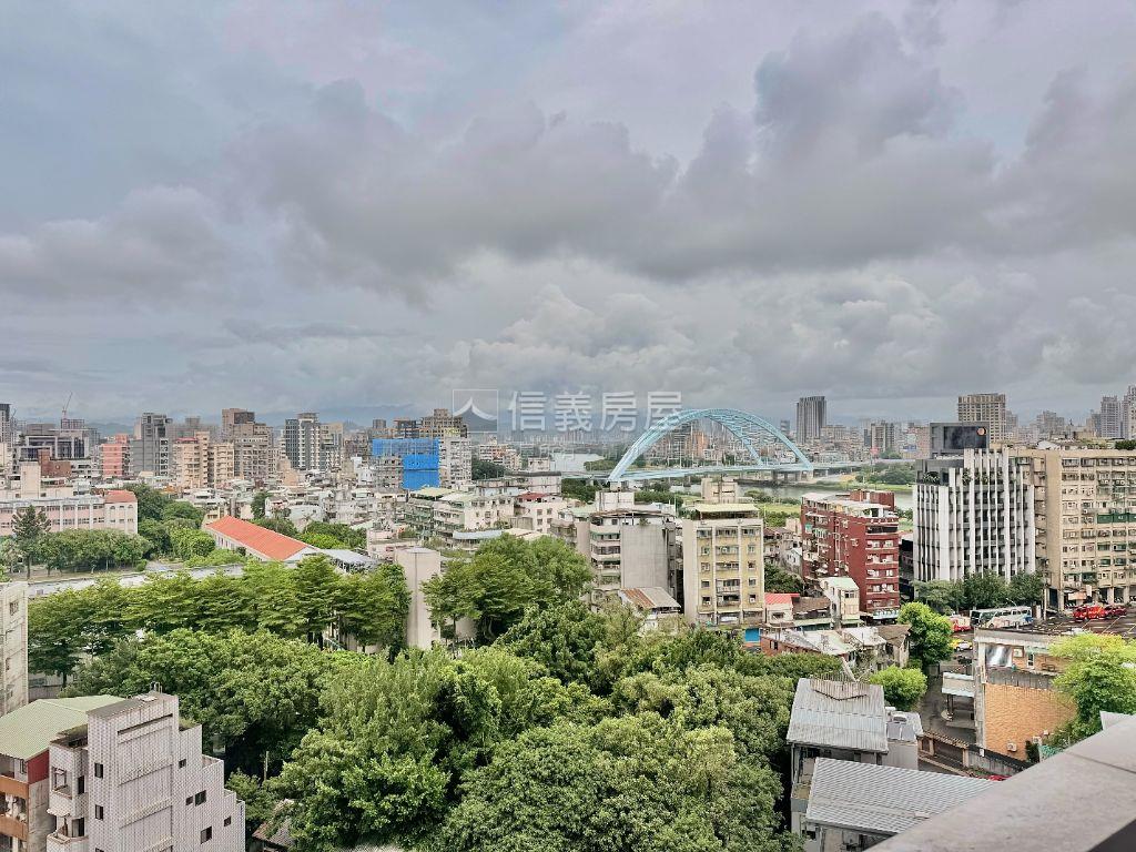 太平洋全新未住高樓美景房屋室內格局與周邊環境