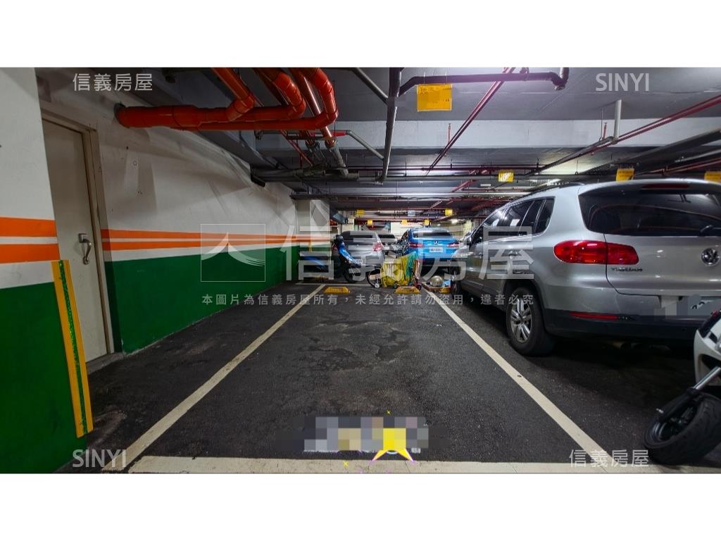 專任臻愛加洲三房Ｂ１車位房屋室內格局與周邊環境
