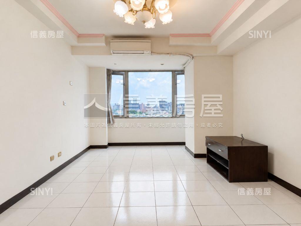 頂天立地景觀視野讚房屋室內格局與周邊環境
