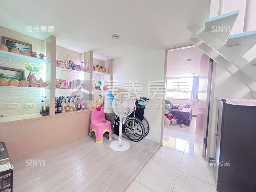 俯瞰東區高樓視野２房房屋室內格局與周邊環境