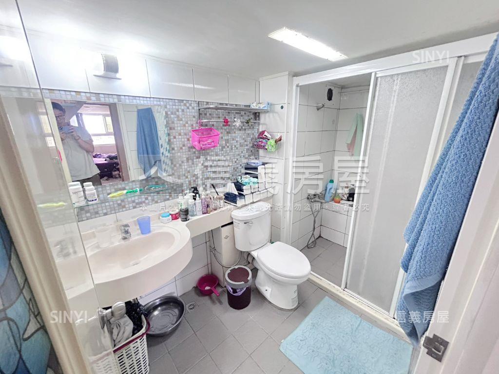 俯瞰東區高樓視野２房房屋室內格局與周邊環境