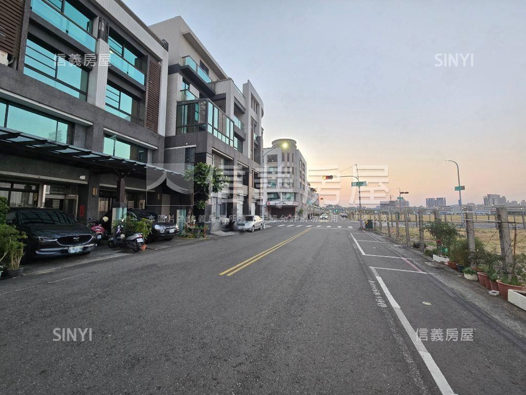 近鳳翔國中正街美車墅房屋室內格局與周邊環境