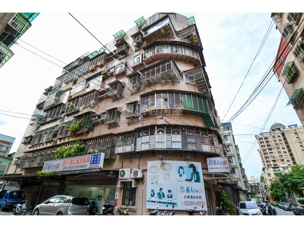 三角邊間顯眼金店面房屋室內格局與周邊環境