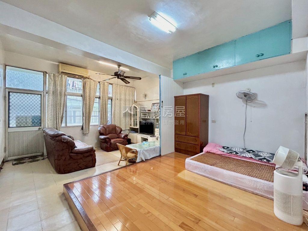 近園區朝東南邊間透天房屋室內格局與周邊環境