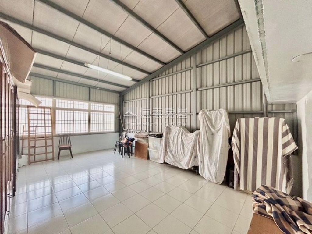 近園區朝東南邊間透天房屋室內格局與周邊環境