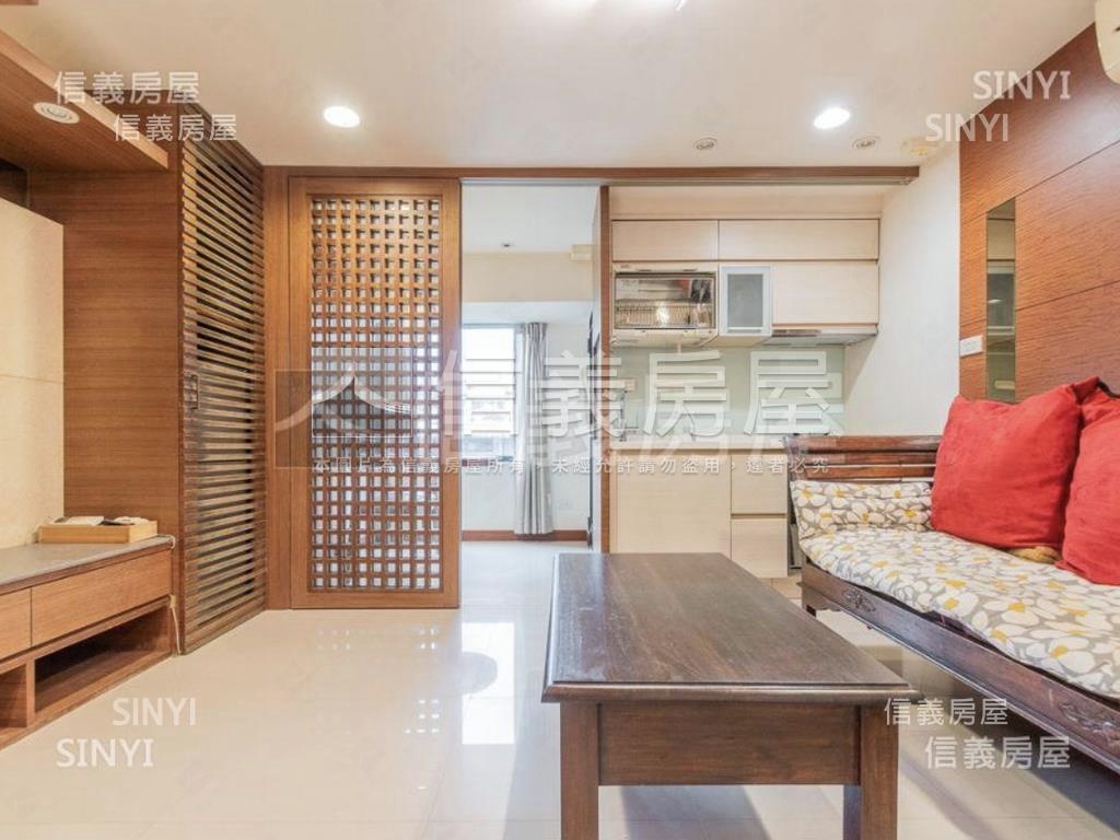 新接主推ＥＡＴ國際館房屋室內格局與周邊環境