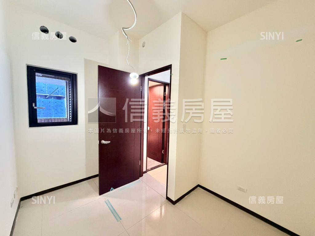 ＳＲＣ．碧硯閣三房樹梢戶房屋室內格局與周邊環境