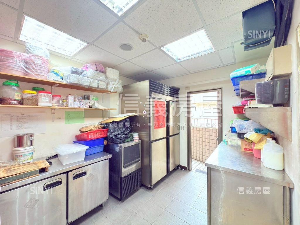 內湖捷運金三角大空間房屋室內格局與周邊環境