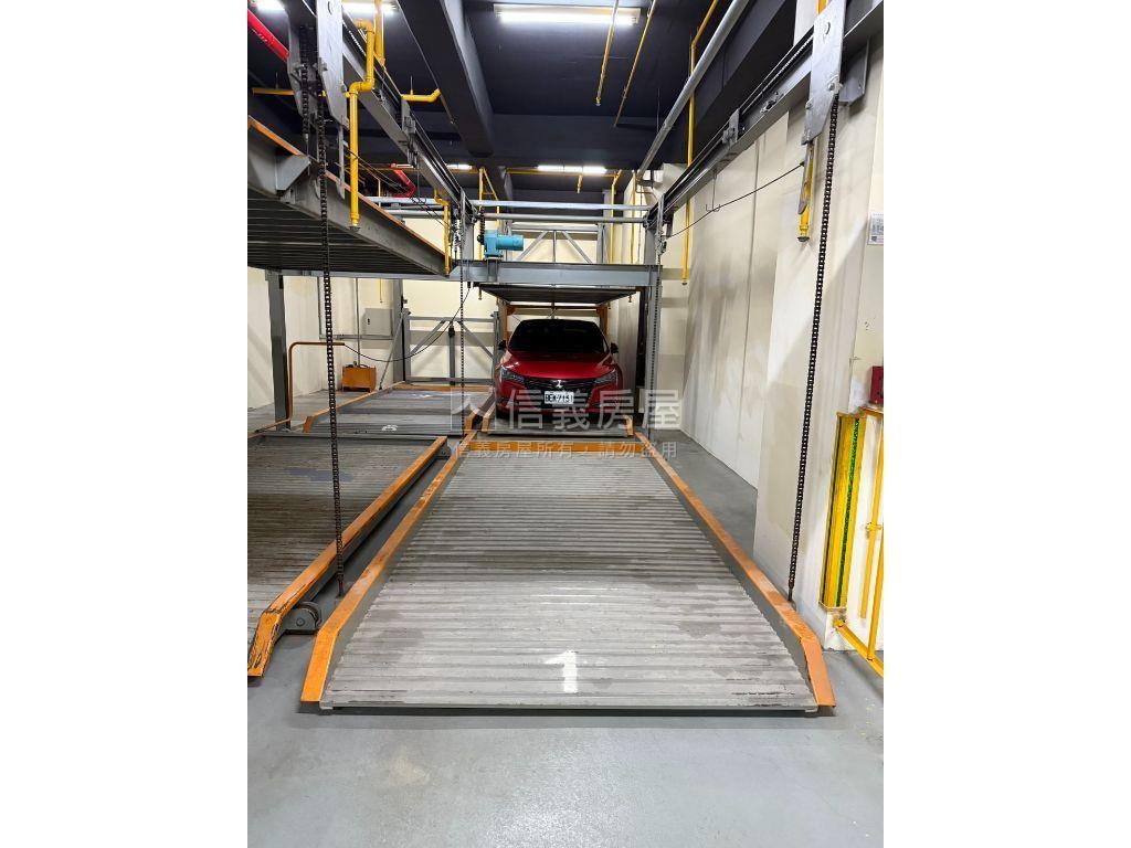 捷運～精美兩房車位房屋室內格局與周邊環境