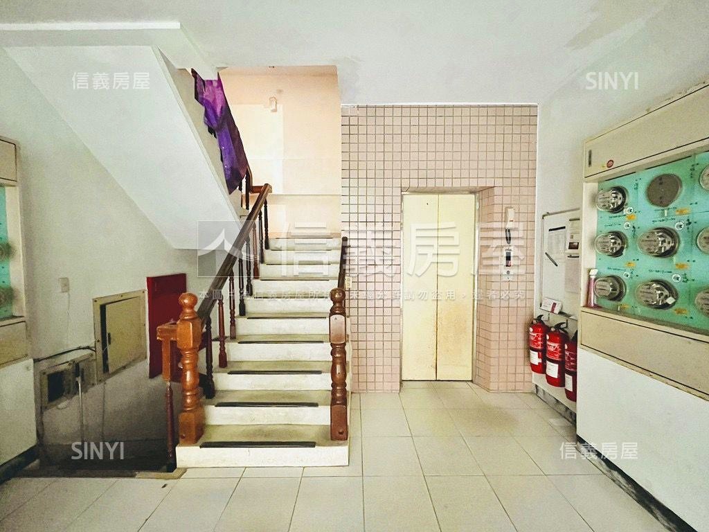 北醫美妝邊間２房房屋室內格局與周邊環境