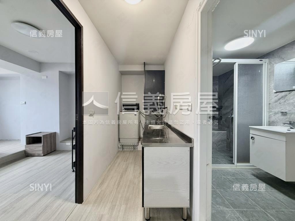 台中車站電梯裝潢兩房房屋室內格局與周邊環境