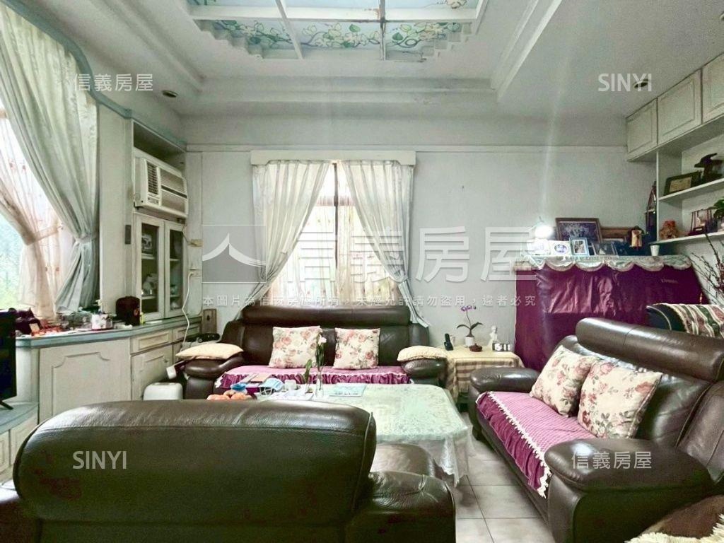 三面採光大地坪車庫透天房屋室內格局與周邊環境