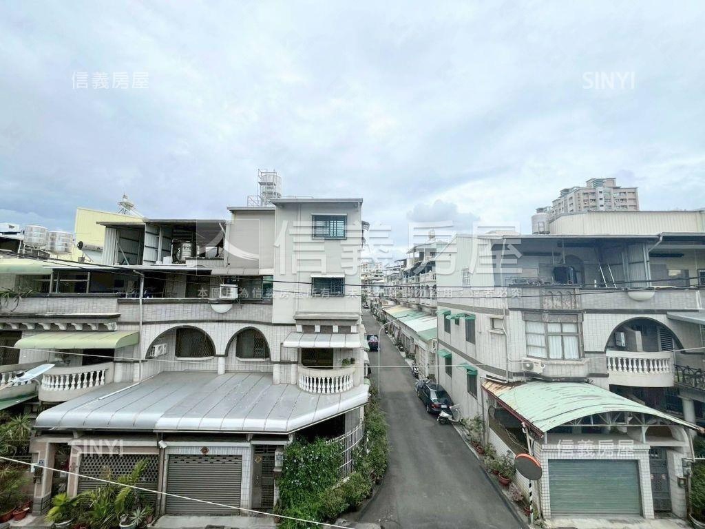 三面採光大地坪車庫透天房屋室內格局與周邊環境