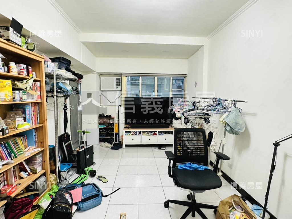 專任捷運菜寮方正三房房屋室內格局與周邊環境