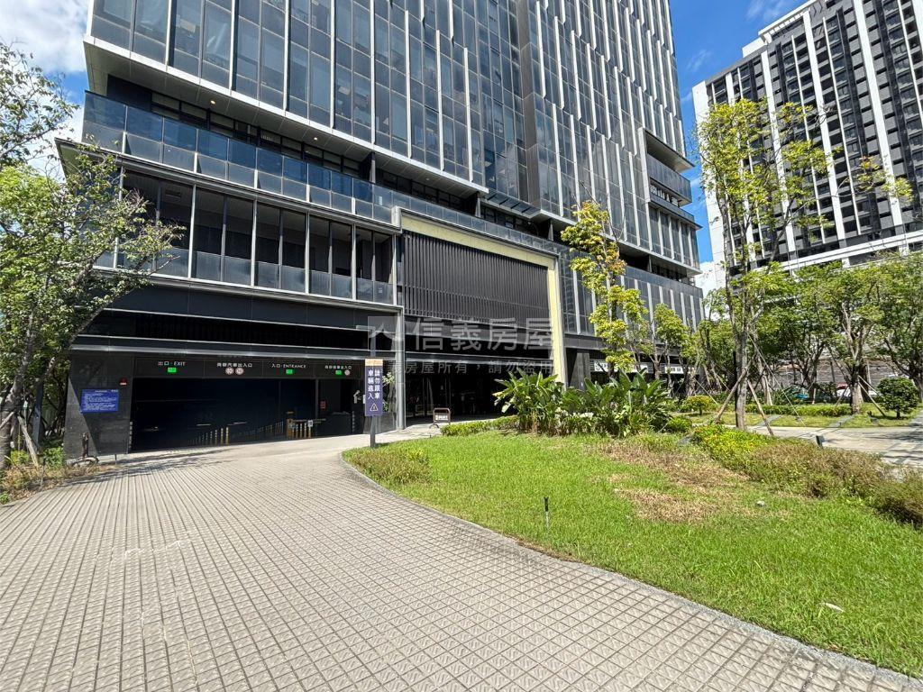 板橋江翠全新鋼骨辦公７Ｆ房屋室內格局與周邊環境