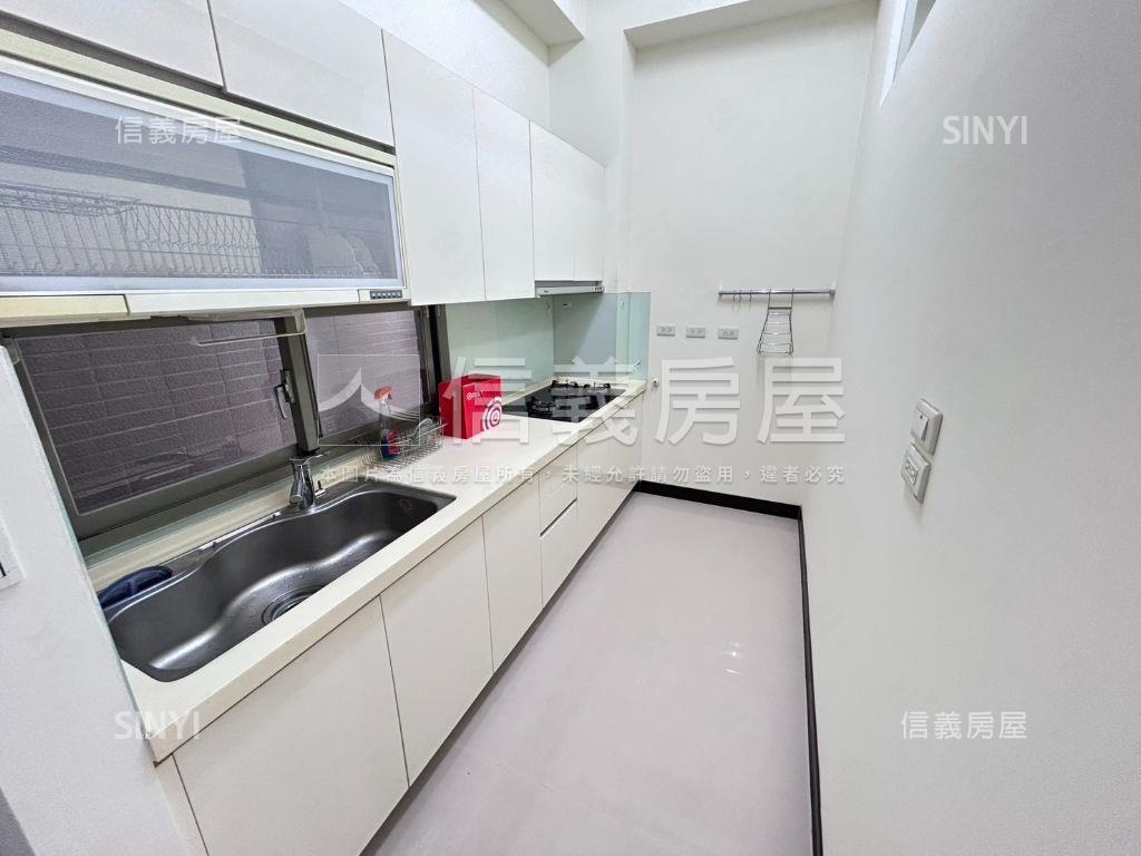 悅敦峰稀有釋出臨路透天房屋室內格局與周邊環境