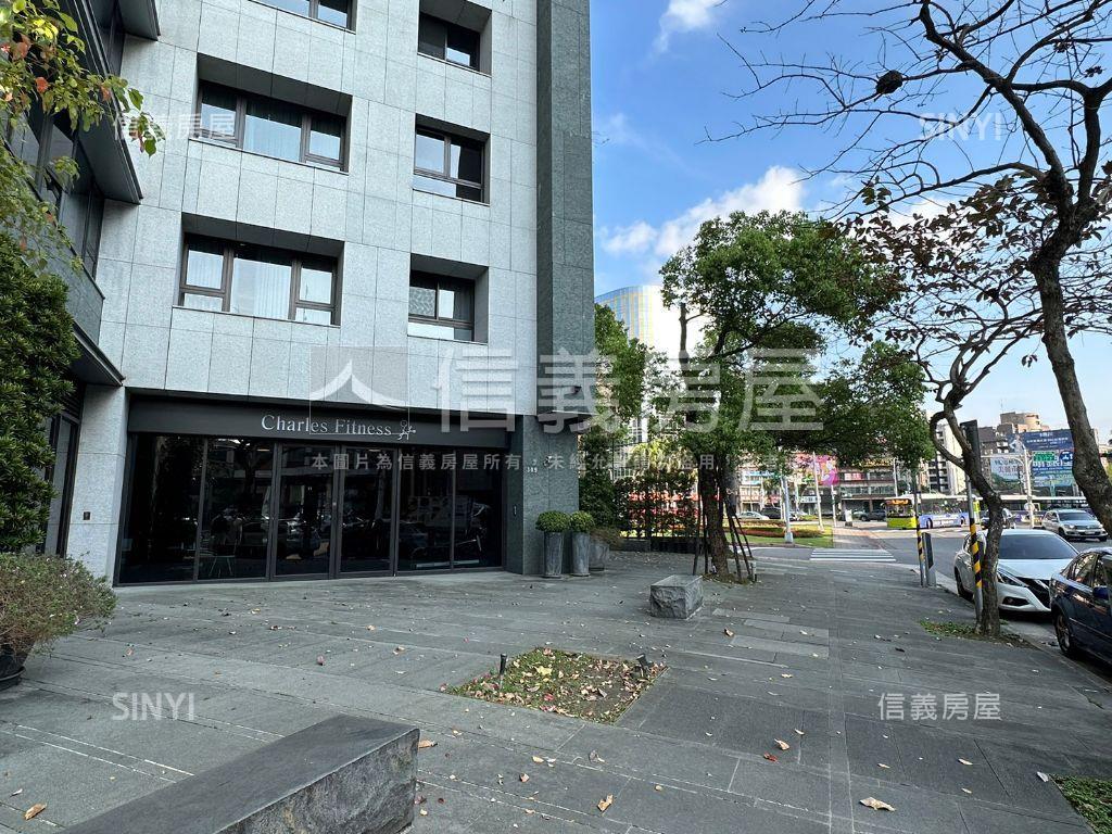 國賓官邸店面１房屋室內格局與周邊環境
