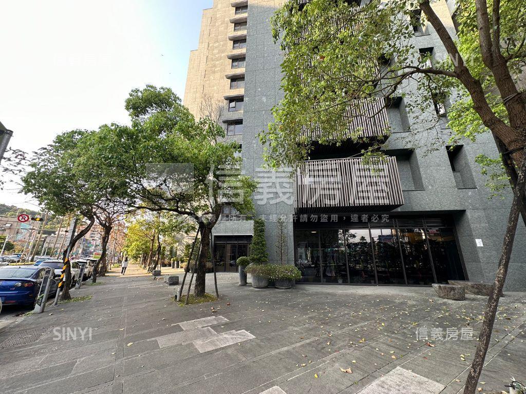 國賓官邸店面１房屋室內格局與周邊環境
