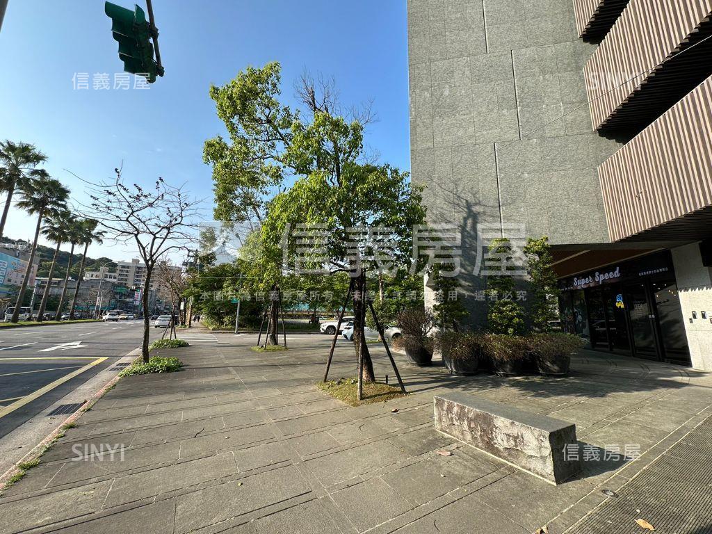 國賓官邸店面１房屋室內格局與周邊環境